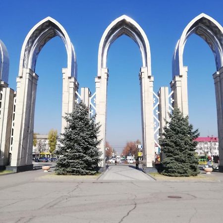 Ferienwohnung Flat Almaty Exterior foto